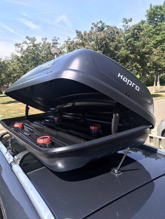 Dakkoffer Hapro Traxer 6.6 Antraciet + dakdragers Audi Q8 vanaf 2018 voor gesloten dakrail