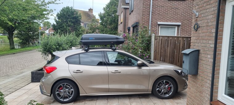 PerfectFit dakkoffer 400 liter + Nordrive dakdragers Fiat Panda 5 deurs hatchback vanaf 02/2012