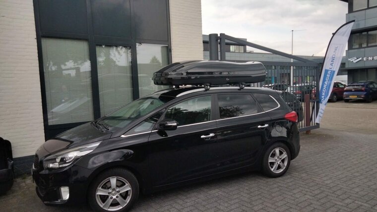 Farad dakkoffer Marlin N7 680 liter - Hoogglans zwart