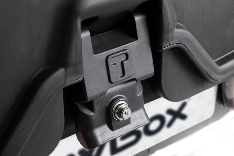 Towbox Alpha - Trekhaakkoffer zwart 330 L