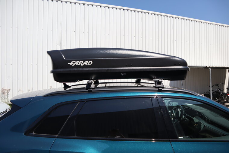 Farad dakkoffer Koral N20 480 liter - Mat zwart + PerfectFit dakdragers BMW X4 2015 t/m 2018