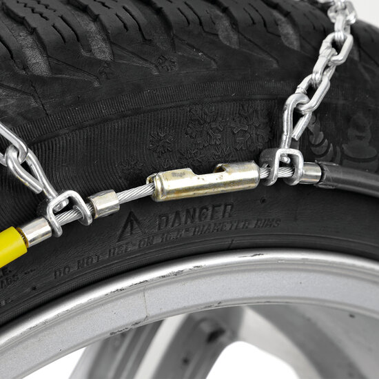 Gran Pree sneeuwkettingen 9mm  Dacia Sandero Streetway vanaf 2020 voor bandenmaat  185/65R15