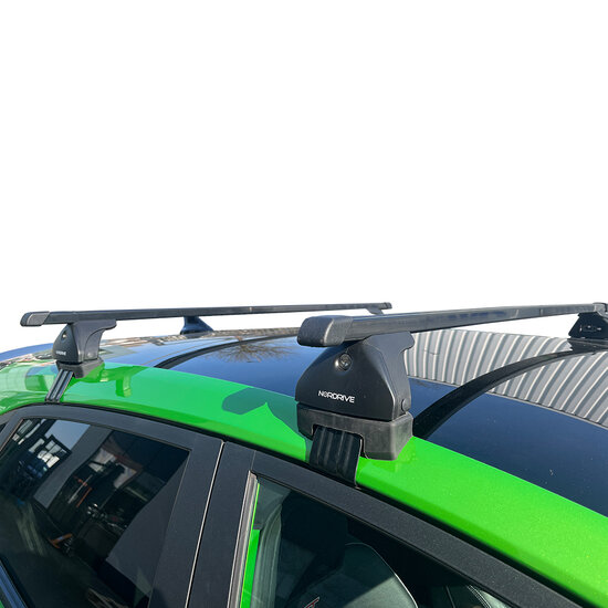 Modula dakkoffer Ciao 430 liter + Nordrive dakdragers Mazda 2 Hybrid 5 deurs hatchback 12/2021 t/m 12/2023