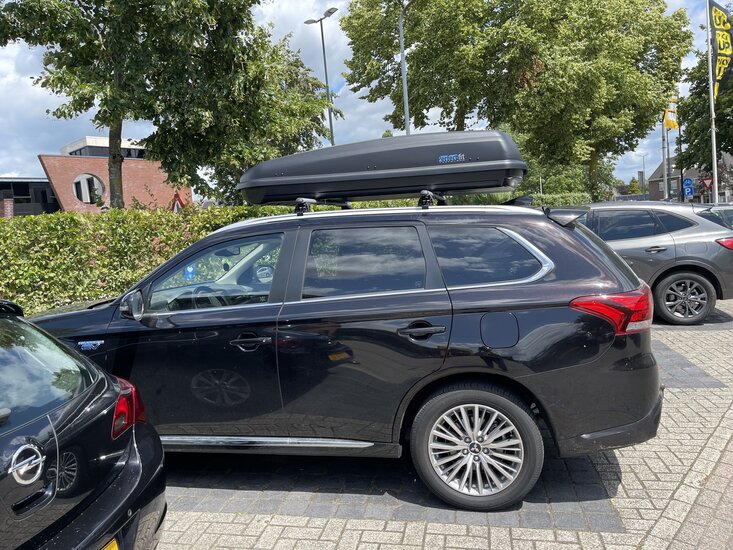 PerfectFit dakkoffer 500 liter + PerfectFit dakdragers Skoda Karoq vanaf 2018