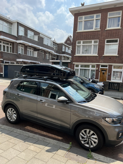 Modula dakkoffer Evo 470 liter - Hoogglans zwart - Voordelige keuze ANWB