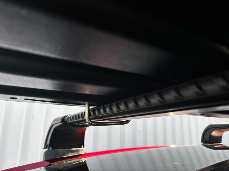 Farad dakkoffer N18 430 liter + PerfectFit dakdragers Volvo EX40 vanaf 2024