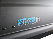 Dakkoffer PerfectFit 440 Liter + dakdragers Toyota Yaris Cross vanaf 2020 voor gesloten dakrail