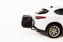 Towbox V1 - Trekhaakkoffer Zwart 300 L