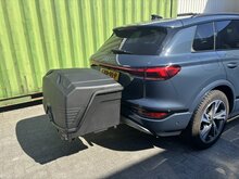 Towbox Alpha - Trekhaakkoffer zwart 330 L