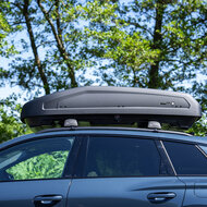 Modula dakkoffer Evo 470 liter + Nordrive dakdragers Toyota RAV4 3 deurs hatchback 2000 t/m 2006