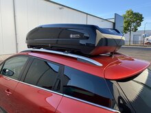 Modula dakkoffer Evo 470 liter - Hoogglans zwart - Voordelige keuze ANWB